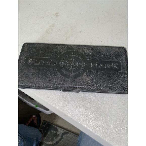 Calculated Industries (XT) - Blind Mark Drywall - preowned/ (3 Targets + Case) - Picture 3 of 3